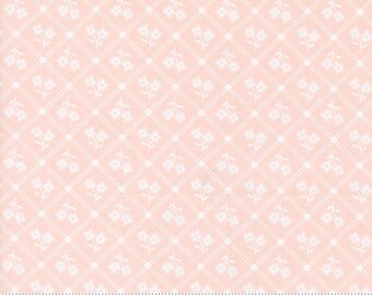 Moda Fabric - Cottage Charm - by Heather Briggs - 1/2 yard - 31752 14 - peach with off white grid and flowers - Cotton fabric - 44" wide