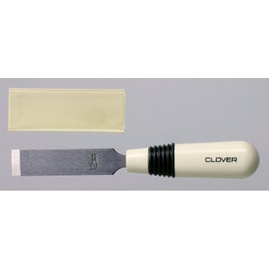 Clover Buttonhole Cutter image 2