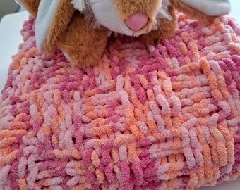 Plush Hand Knitted Cat Pet Blanket