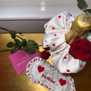 red heart valentines scrunchies