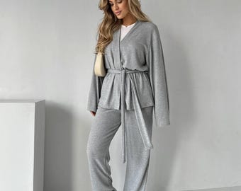 Conjunto de punto de dos piezas para mujer / Cárdigan y pantalón de canalé / Conjunto de punto con cinturón para estar en casa / Conjunto minimalista para el día a día / Traje de mezcla de algodón suave