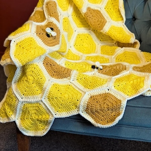 Honeycomb Bee Blanket - Crochet **PATTERN ONLY**