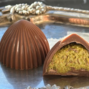 Handmade Dubai Bites, Handmade Dubai Chocolate, Dubai Chocolate Bar, Knafeh Chocolate, Kunafa pistachio milk chocolate