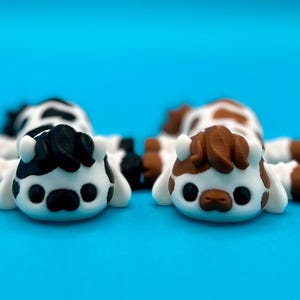 3D Printed Articulated Cow – Cute Farm Animal Fidget Toy – Flexible Barnyard Desk Buddy – Gift for Cow Lovers