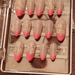 Press on or glue on nails pink French with white and yellow flowers