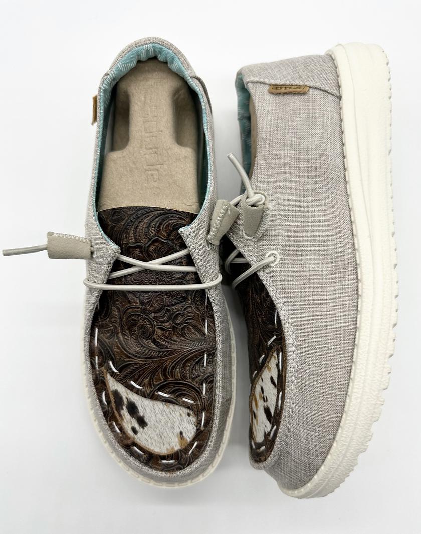 Hey Dude Men’s Gray Canvas Slip-On Sneakers with Floral Lining Hey Dude | Shoes | Hey Dude Gray Slipon Loafers With  main image 2