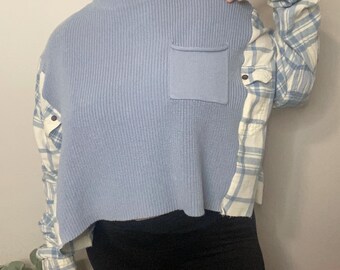 Upcycled überarbeitet / Einzelstück / Blauer Flanellpullover mit Stehkragen