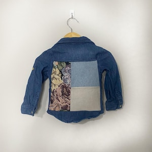 Upcycled Reworked / One of a Kind / Handmade Kinder Mädchen 18 Monate Patchwork Button Down Top