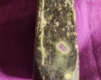 High Quality Natural UV Ruby in Zoisite Tower