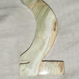 High Quality Natural Onyx Crescent Moon Carving
