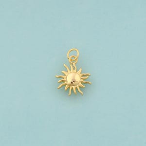 Gold Sun Charms,Celestial Jewelry,Sunburst Pendant for DIY Jewelry Making,18K Gold