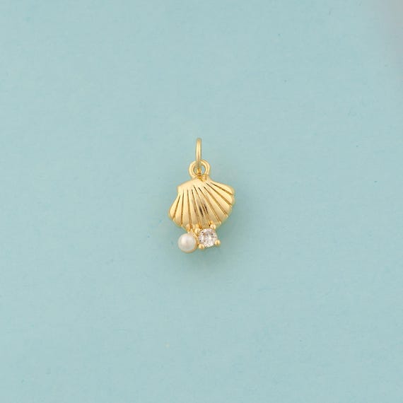 Gold CZ Shell Charms,Oyster Jewelry,Shell Pendant for DIY Jewelry Making,18K Gold