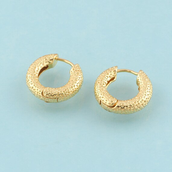 Gold Hoop Earrings,Hugging Hoop Jewelry Earrings,Hoop Earrings,Gift for Her,18K Gold