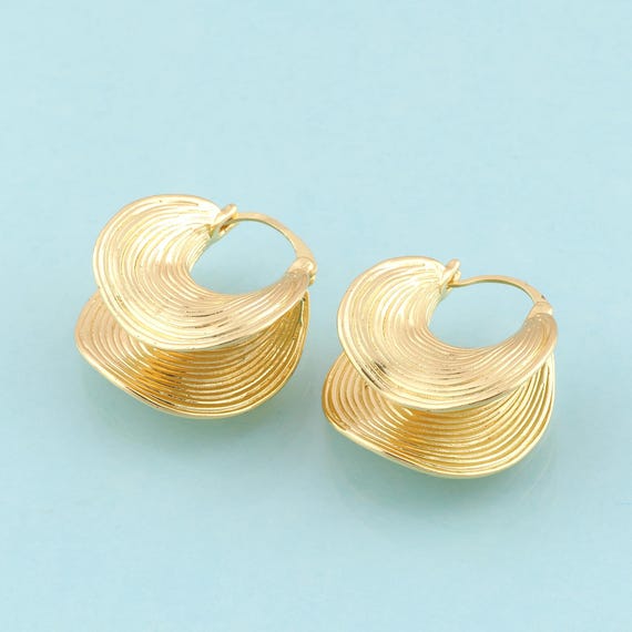 Gold Hoop Earrings,Hugging Hoop Jewelry Earrings,Hoop Earrings,Gift for Her,18K Gold