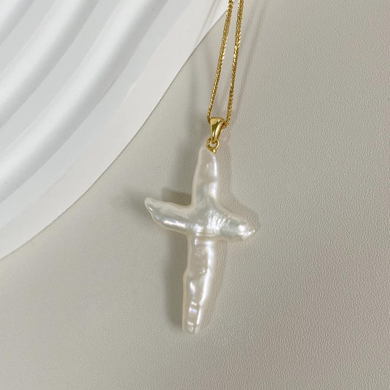 Pearl Cross Pendant Necklace main image 0
