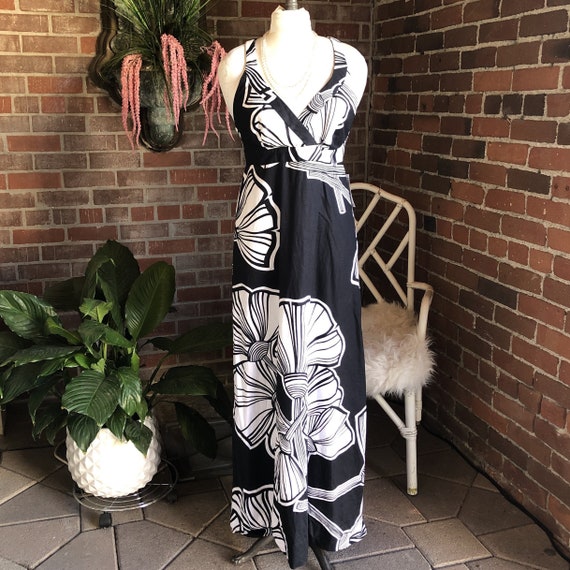 1970s Black White Op Art Poppy Print Maxi Dress