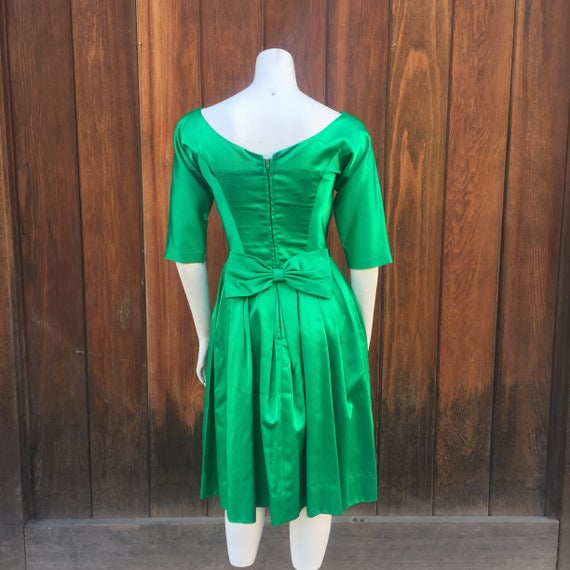 1960's Silky Emerald Bow Dress - image 5