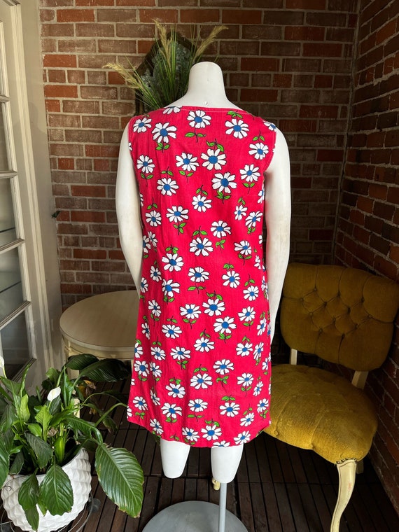 1960s Red Daisy Zipper Dress - image 3