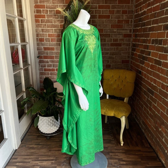 Vintage 1970s Green Keyhole Caftan - image 4