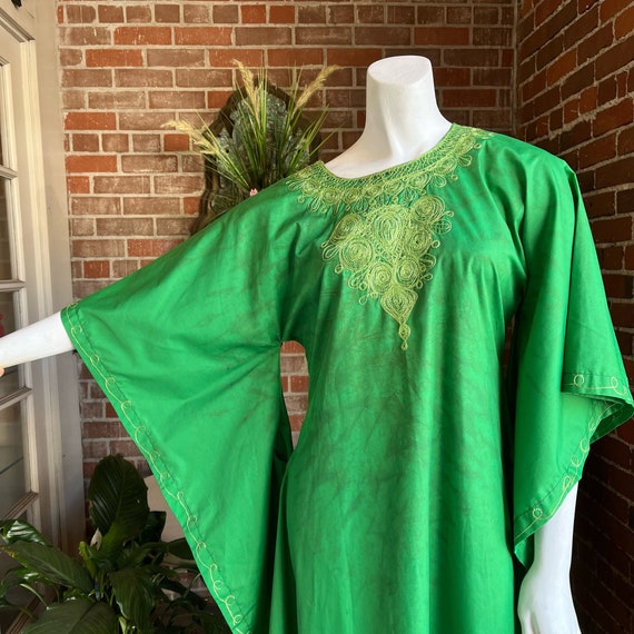 Vintage 1970s Green Keyhole Caftan - image 6