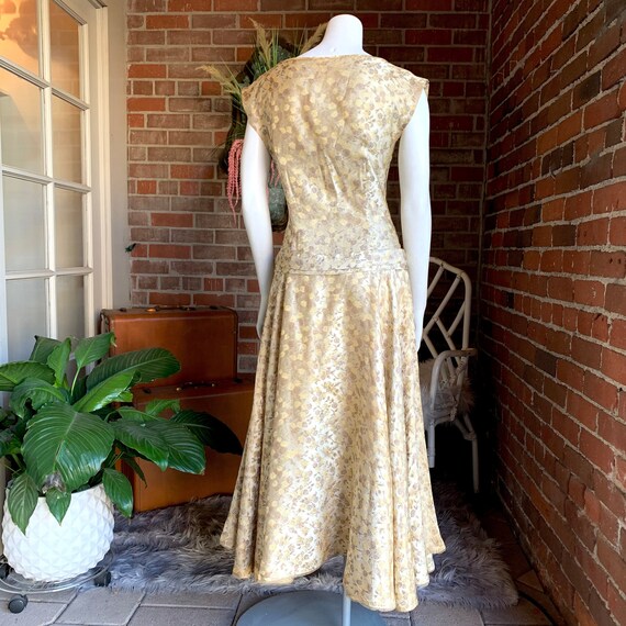 Vintage 50s/60s Gold Brocade Short Sleeve Midi Dress