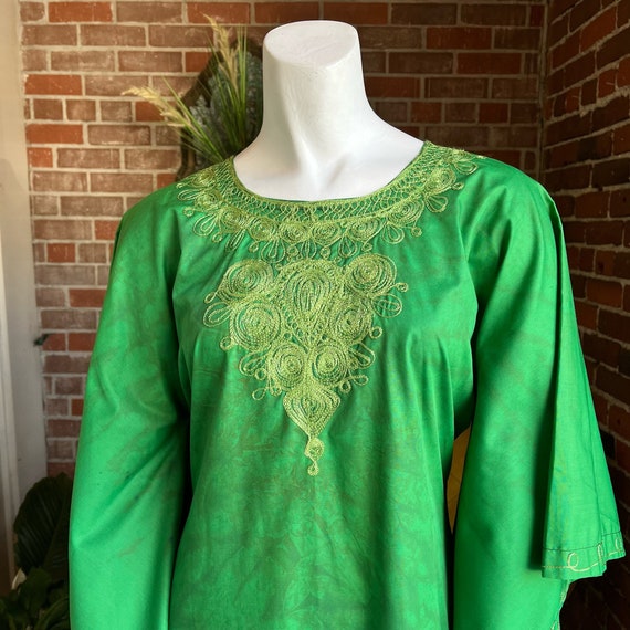 Vintage 1970s Green Keyhole Caftan - image 5