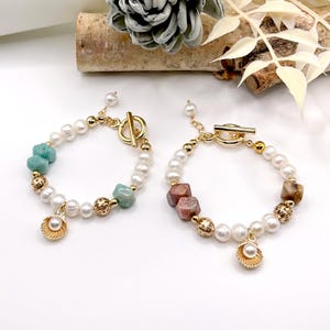 Pearl Shell Pendant charm with Gemstone and pearl beads Bracelet