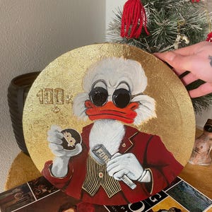Scrooge McDuck - Dinero nuevo, Bitcoin, Pintura acrílica original sobre lienzo redondo de 30 cm, sello de Ana HJ27
