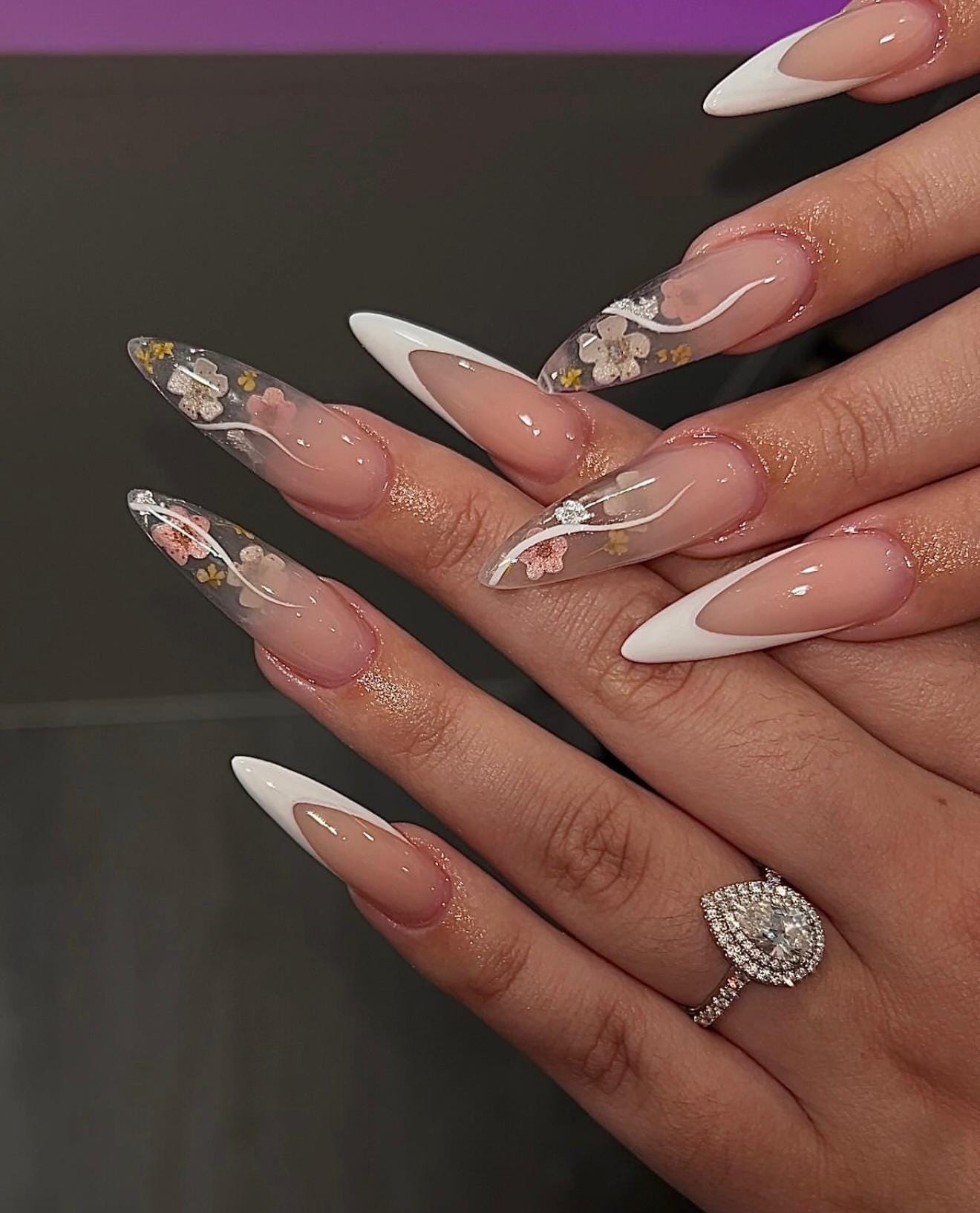 Timeless Lace-Detail Vintage Wedding Nails