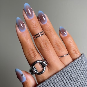 Icy Blue Aura Press On Nails/Handmade Gel Nails In Short Almond/Glue On Nails/Summer Nails/Birthday Holiday Party Faux Nails/Gift for Her