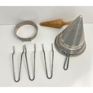 Vintage Wear Ever 475  Strainer Canning  Sieve With Wooden Pestle & Stand