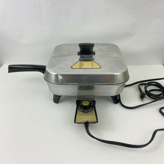 11 in electric skillet