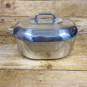 Vintage  GHC  Magnalite Covered Oval Roaster with Trivet Rack 8 quarts