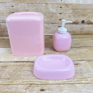Vintage Retro Pink   Bathroom Set Tissue Box  Soap Dish Andre Richard Acrylic 80&#39;s