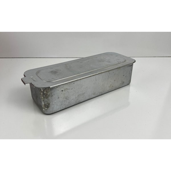 Mirro Aluminum Covered  Sliding Lid Baking Pan Bread, Cheese Storage Box