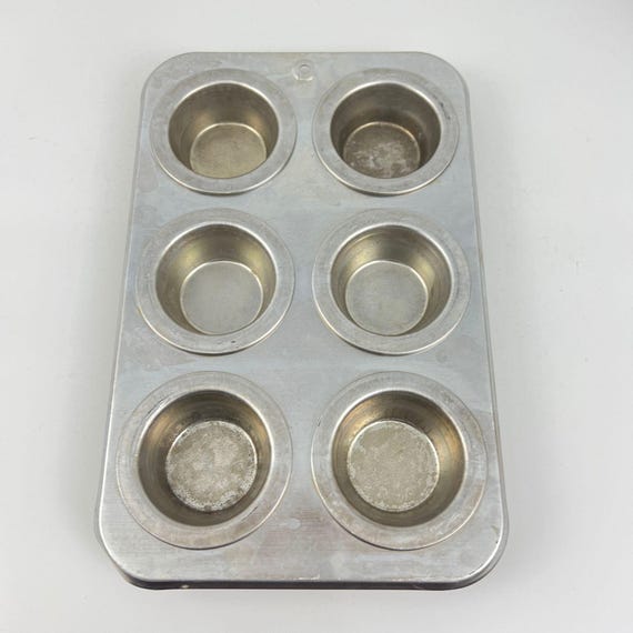 Vintage REMA Air Bake Muffin Pan Cupcake Aluminum Insulated