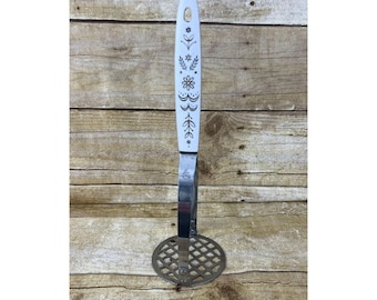 Vintage Flint Arrowhead Harvest Wheat Potato Masher Stainless 10" Light Brown