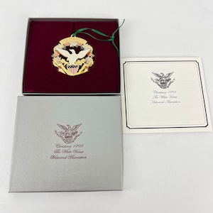 White House Historical Association  1989 Ornament with box and Paperwork