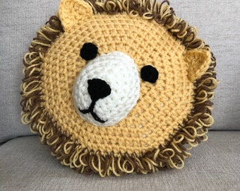 Coussin Lion au crochet, coussin fait main, coussin animal au crochet, coussin bébé lion