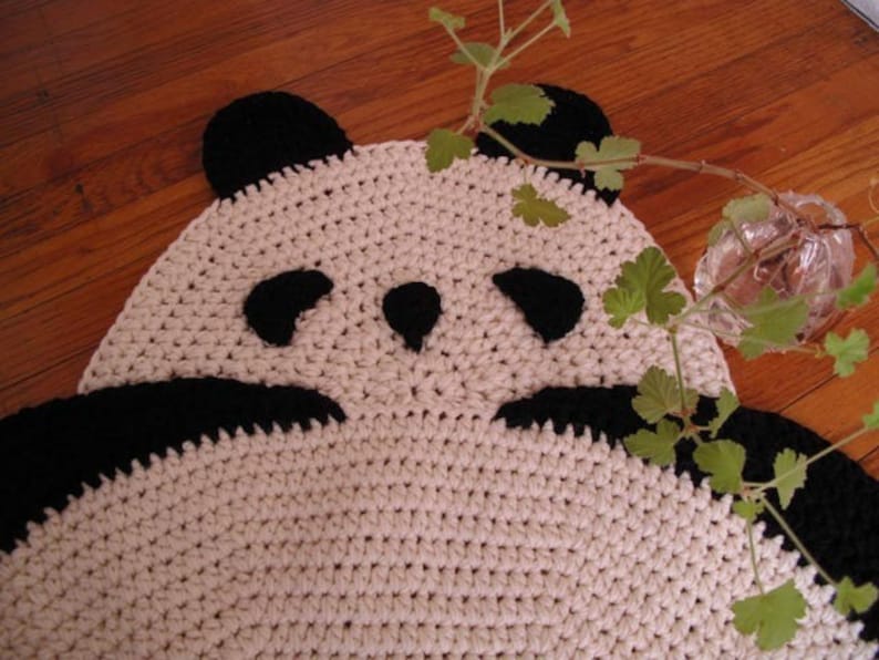 Panda Rug, crochet panda rug, floor rug, crochet rug, children room rug, any room rug, wall hanging rug, throw rug image 4