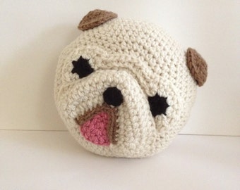 Crochet Bulldog anglais, joli oreiller de jet de bouledogue, oreiller de bouledogue fait à la main