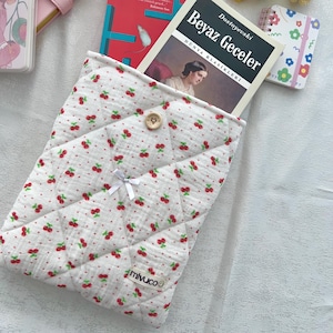 pochette pour livre, pochette pour livre, cartable, couverture de livre, idée cadeau livresque, accessoires de livres, cadeau de Noël, cadeau pour elle, cadeau fait main