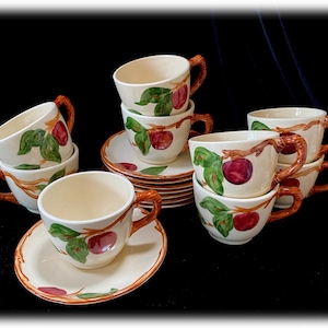 EINE Vintage Franziskaner Apfeltasse und oder Untertasse 1940-1980er Jahre Verschiedene Marken 9 Tassen 8 Untertassen Verfügbar