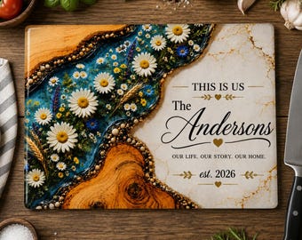 Personalized Couple Glass Cutting Board, Custom Family Name Gift, Wedding Gift for Couple, Housewarming Gift, Anniversary Gift, Kitchen Gift