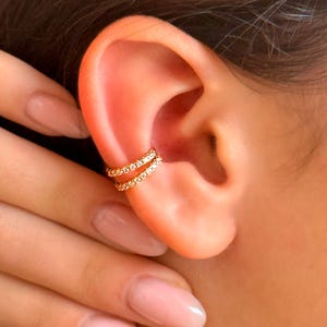 Huggie weiße CZ Ohrmanschette • 18K Gold Vermeil • Zierliche Nicht durchbohrte Ohrringe • Sterling Silber Edelsteine Manschette • Minimalistische Ohrmanschette • Geschenk für Sie