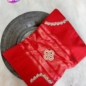 Bolso retro chic con forro y cremallera, bordado a mano en encaje rojo