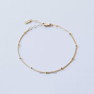 Delicate Dew Drop Bracelet, Dainty Layering Chain Bracelet, Minimalist Gold Beaded Bracelet, Everyday Wear Women Bracelet, Bridesmaid Gift