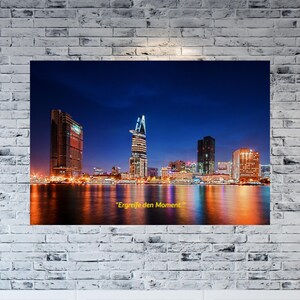 New York Skyline Poster Lower Manhattan bei Nacht Wandkunst Zitat "Ergreife den Moment" Motiv Geschenk