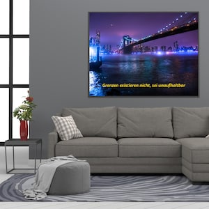 Poster del ponte di Brooklyn di notte con citazione ispiratrice "I limiti non esistono" – Stampa murale urbana, decorazione moderna, arte motivazionale