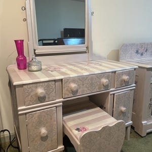 Pink Bedroom Vanity